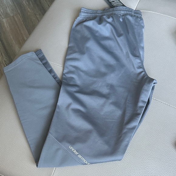 UNDER ARMOUR WOMEN'S CHALLENGER KNIT PANT - Picture 3 of 3